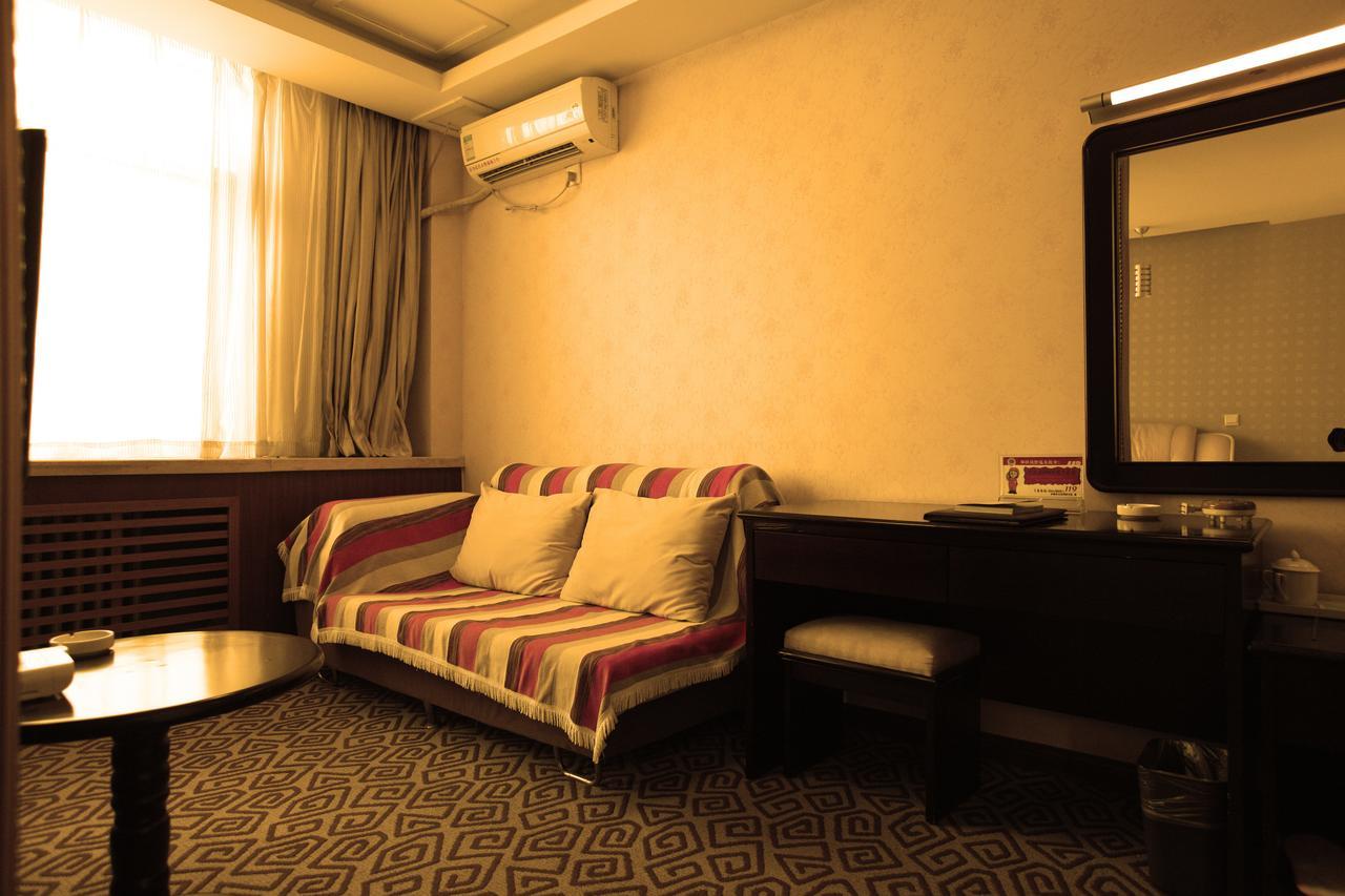 Huashan Jinsui Hotel Huayin Bagian luar foto