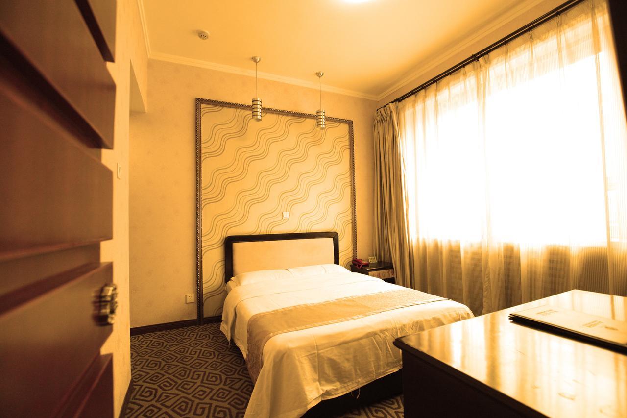 Huashan Jinsui Hotel Huayin Bagian luar foto