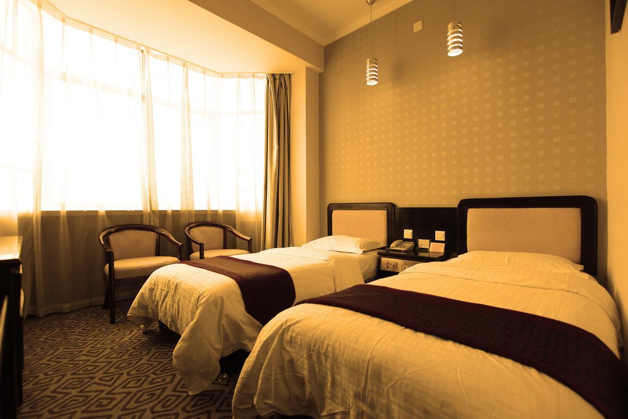 Huashan Jinsui Hotel Huayin Bagian luar foto