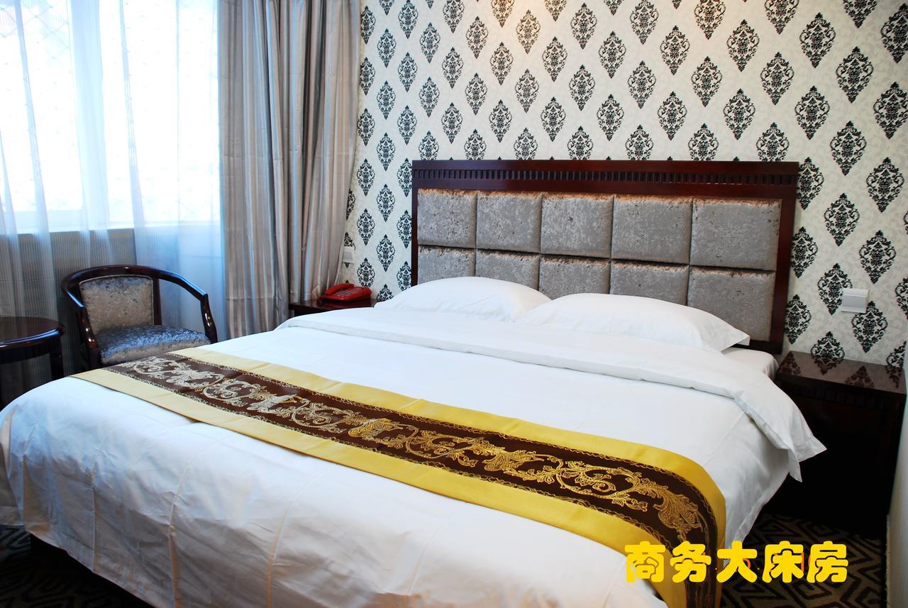 Huashan Jinsui Hotel Huayin Ruang foto