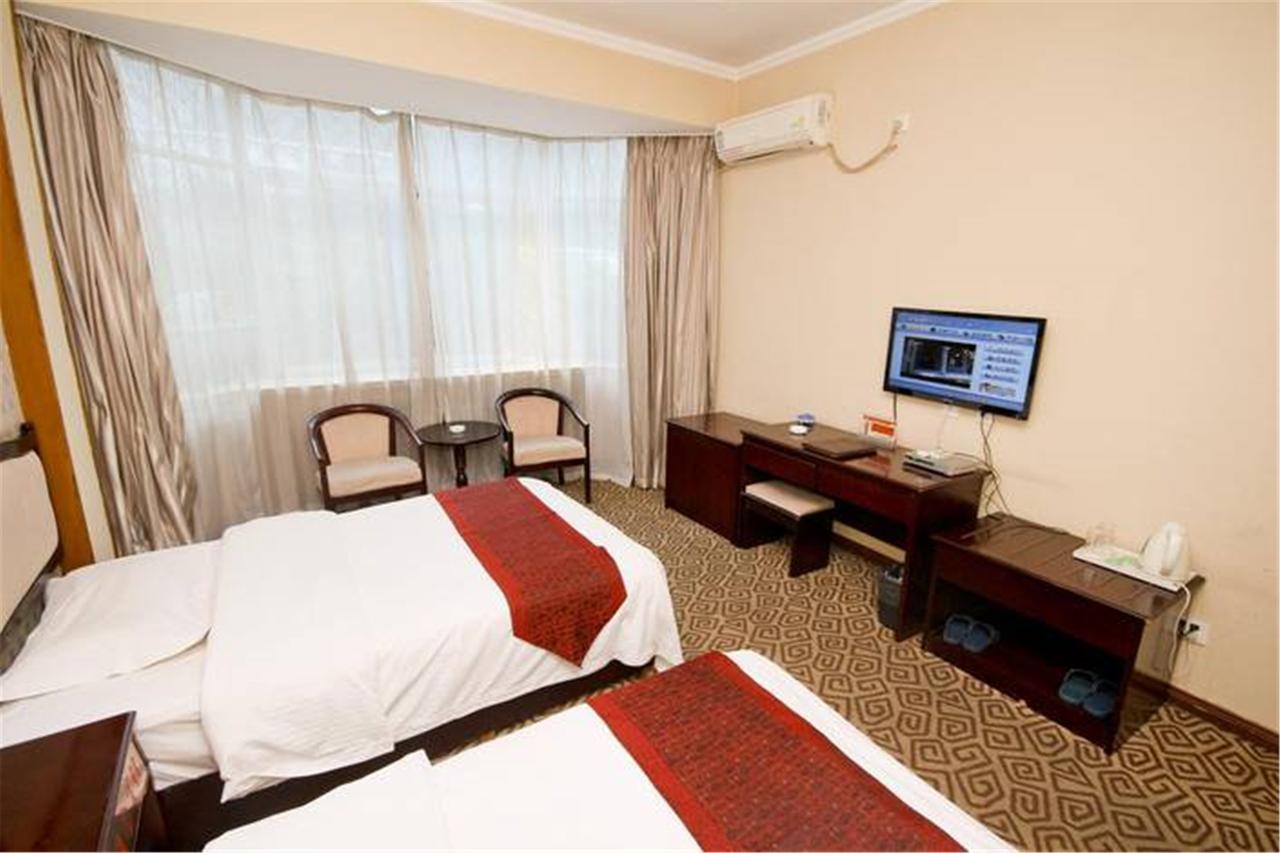 Huashan Jinsui Hotel Huayin Bagian luar foto